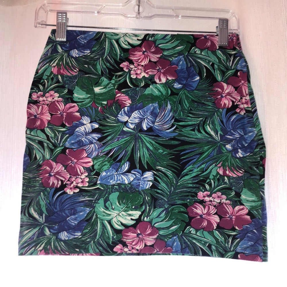 dELiAs tropical mini skirt